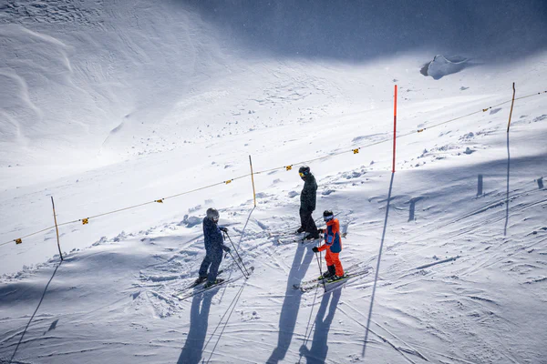 images/blog/2021-12-skiing-team-building/gallery/1-group-overhead.jpg