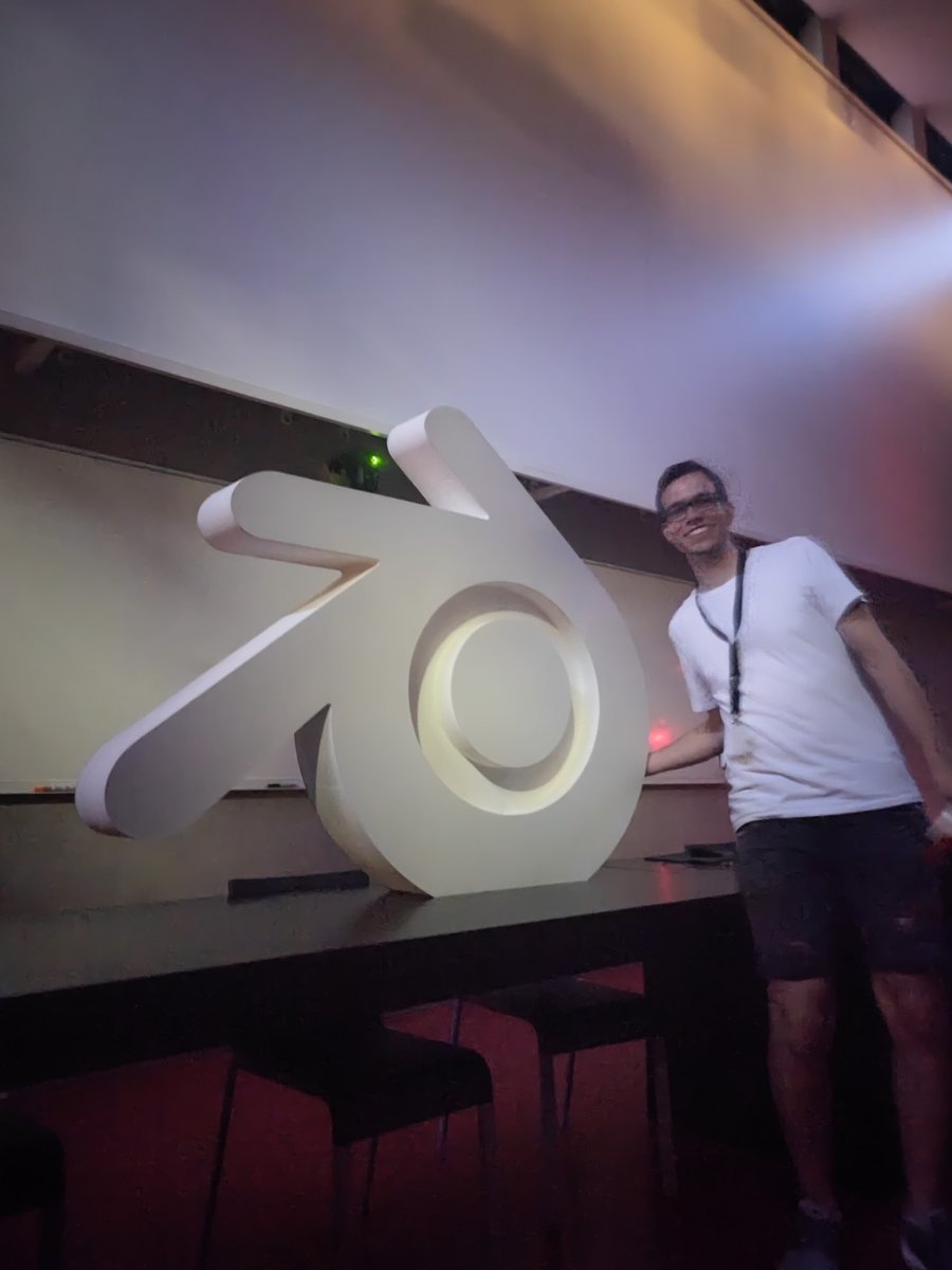 7-blenderlogo.jpg
