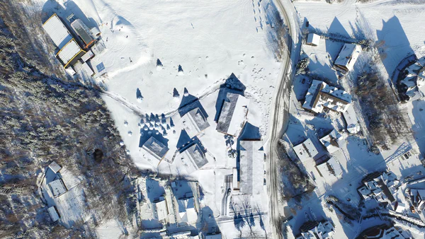 images/projects/2021-12-hotel-elements/aerial/winter.jpg